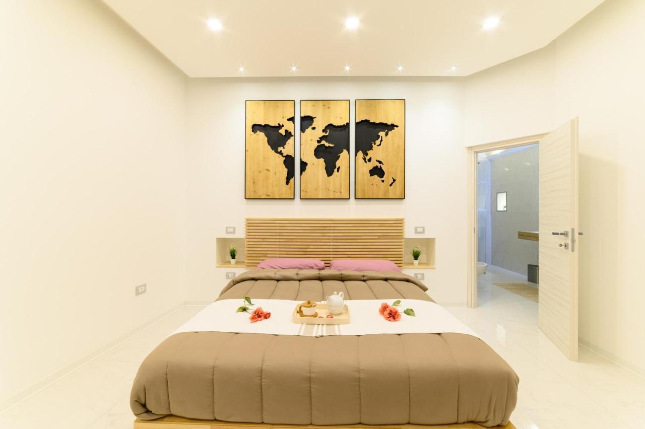 Luxury Center *