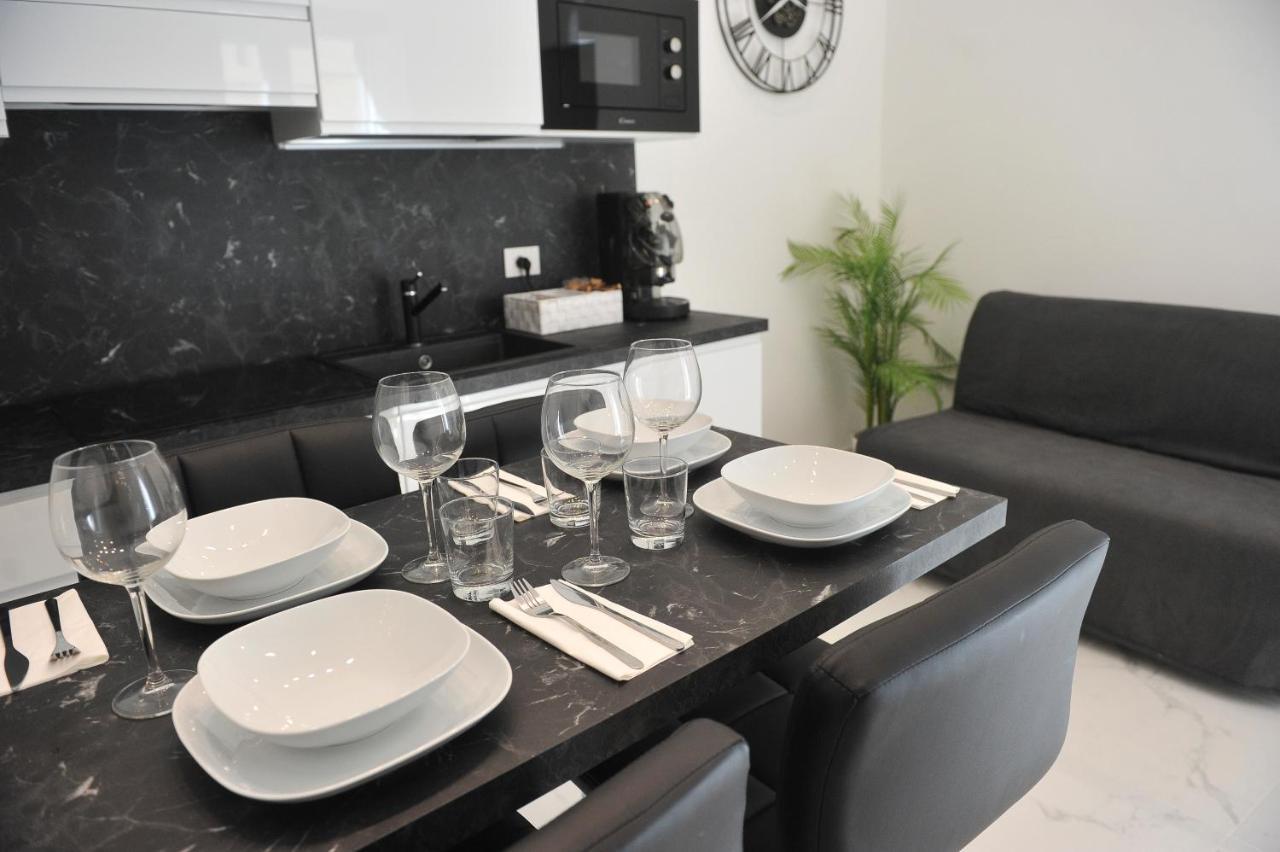 Luxury Center Apartment Salerno