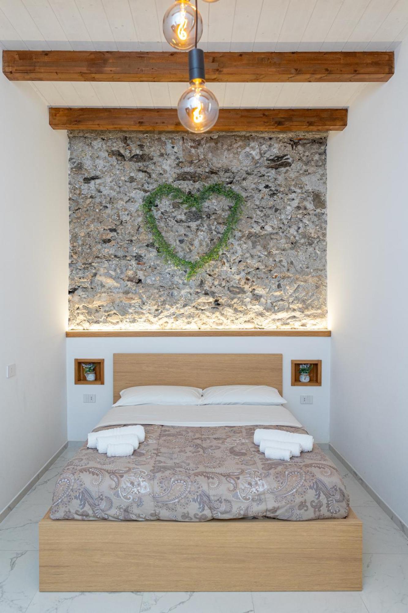 Luxury Center Apartment