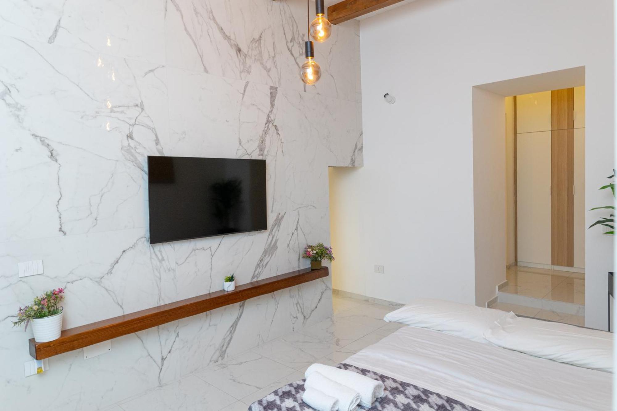 Luxury Center Apartment Salerno